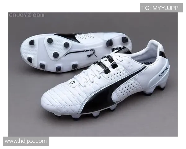 懂球帝足球鞋评测与推荐助你提升球场表现与舒适度